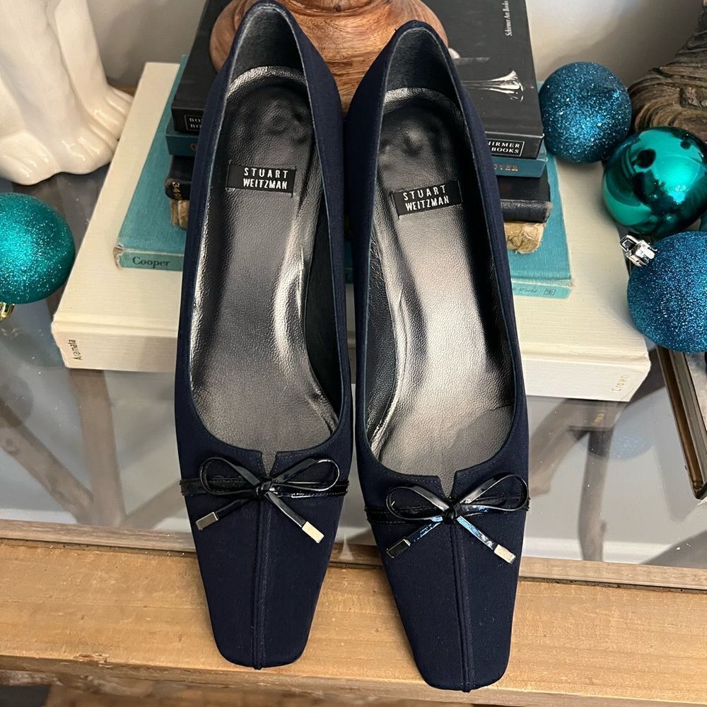 Stuart Weitzman Navy Blue Fabric Heel Pumps  Bows SZ 7 AA - Picture 2 of 11